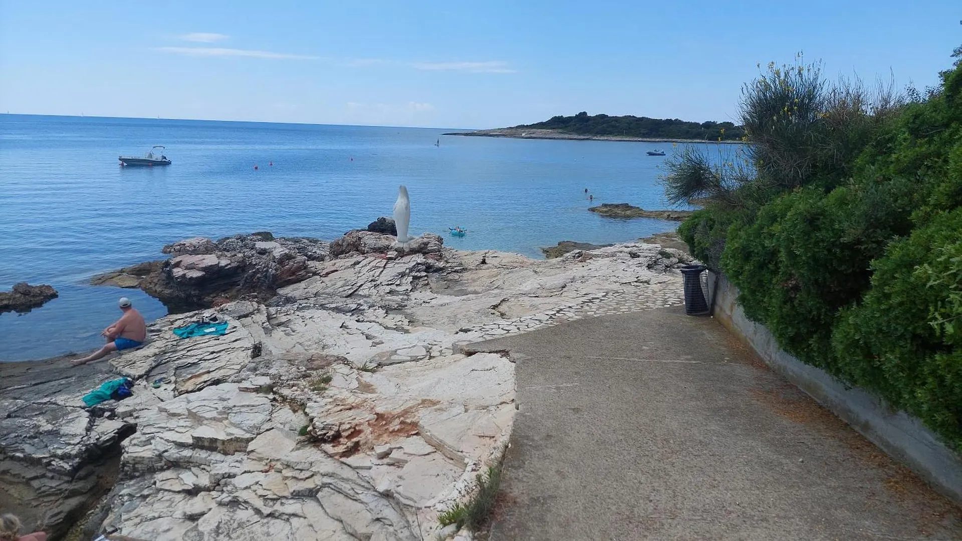 Apartment Luna Banjole 0*,  Croatia